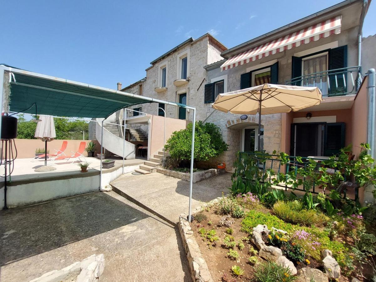 Holiday Home Oliva Bilice Exterior photo